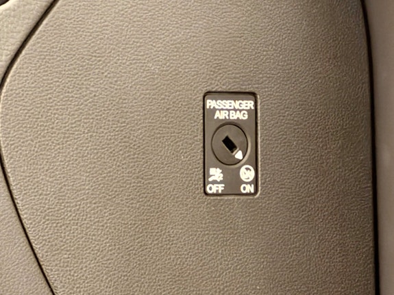 Volkswagen Passat 22 of 30