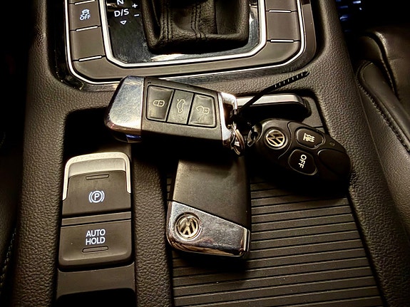 Volkswagen Passat 14 of 30