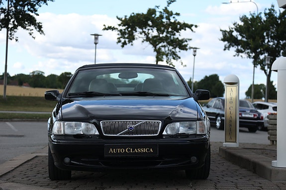 Volvo C70 3 of 9