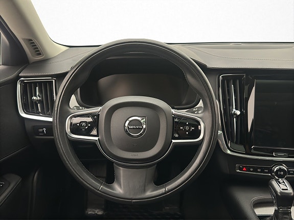 Volvo S90 11 of 30