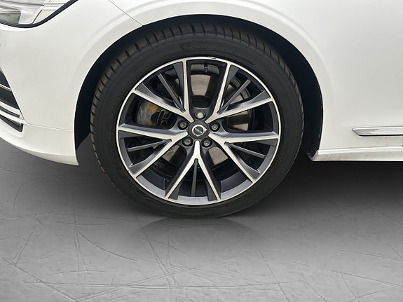 Volvo S90 29 of 30