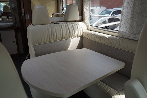 Eura Mobil Integra Line 725 Fiat 2.3 Multijet 150hk 10 of 18