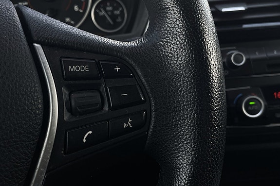 BMW 320d 27 of 29