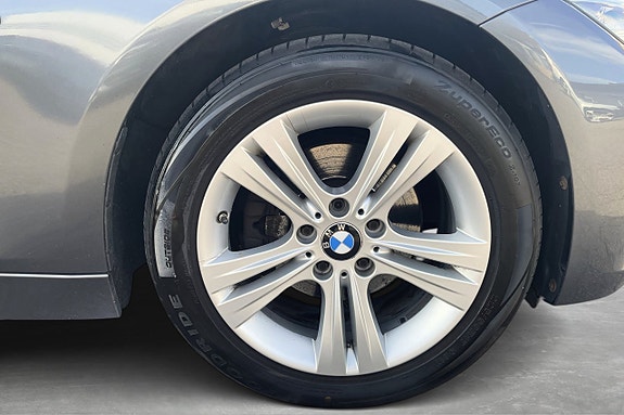 BMW 320d 9 of 29