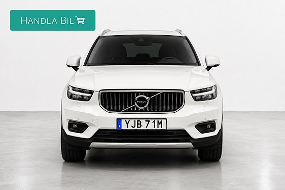 Volvo XC40 3 of 27