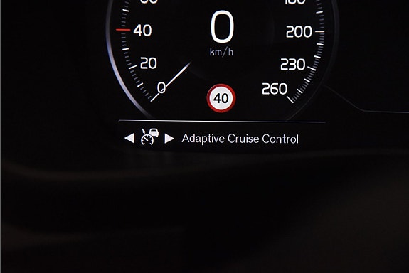 Volvo XC40 24 of 27