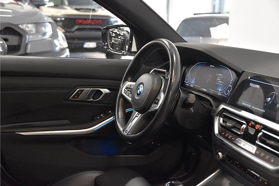 BMW 330e 8 of 21