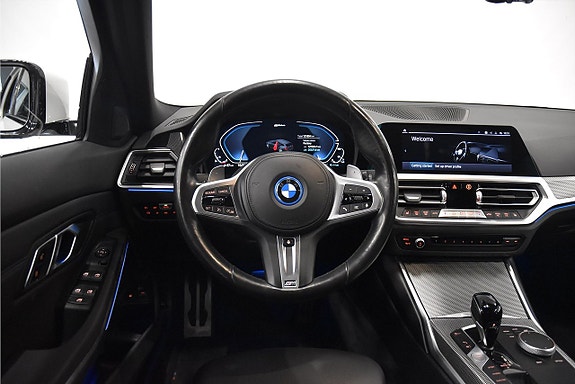 BMW 330e 2 of 21