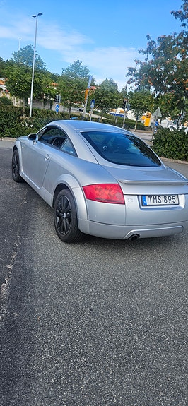 Audi TT 3 of 8