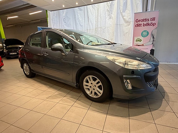 Peugeot 308 4 of 12