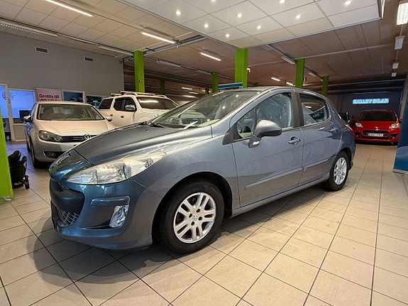 Peugeot 308 3 of 12