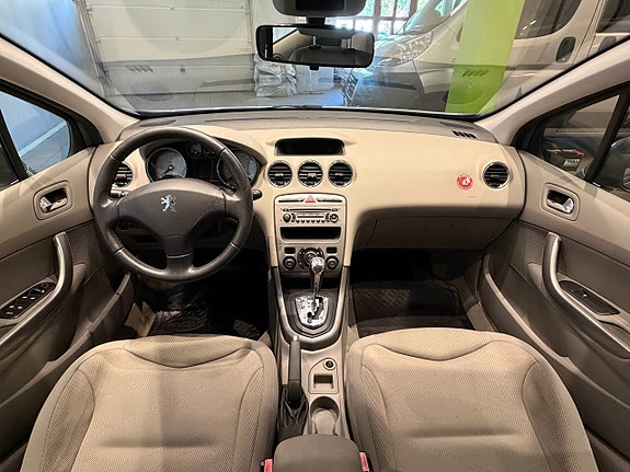 Peugeot 308 12 of 12