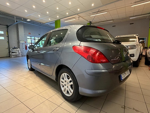 Peugeot 308 6 of 12