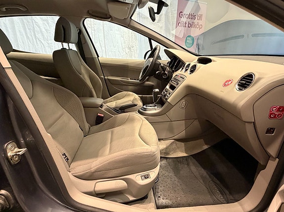Peugeot 308 10 of 12