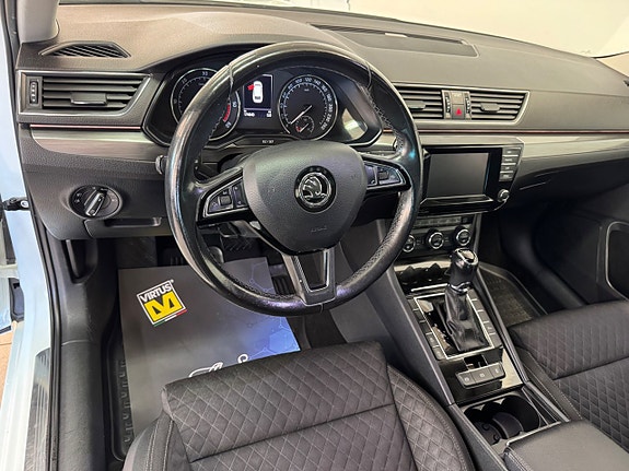 Skoda Superb 9 of 15