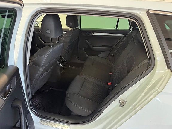 Skoda Superb 11 of 15