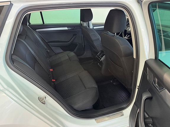 Skoda Superb 12 of 15