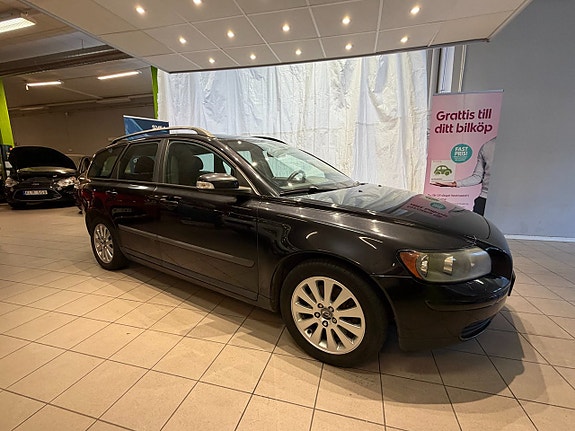 Volvo V50 4 of 11
