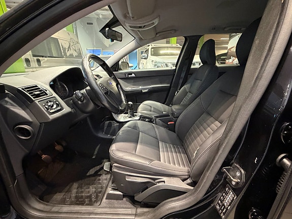 Volvo V50 8 of 11