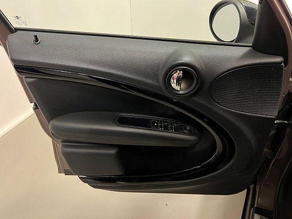 MINI Countryman Cooper D 16 of 26