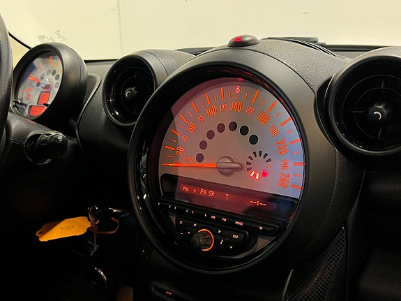 MINI Countryman Cooper D 20 of 26