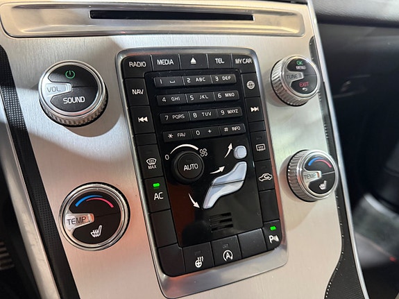 Volvo XC60 22 of 30