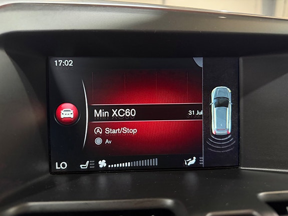 Volvo XC60 27 of 30