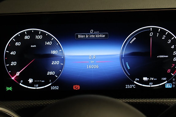 Mercedes-Benz CLA250 e 18 of 23