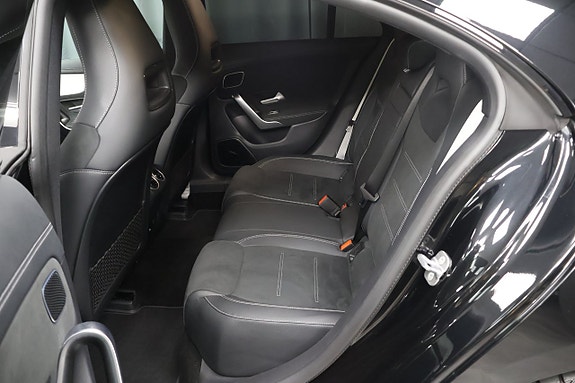 Mercedes-Benz CLA250 e 11 of 23