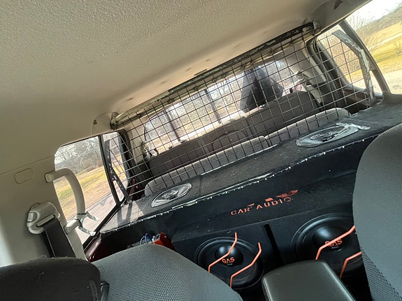 Nissan Navara 7 of 7