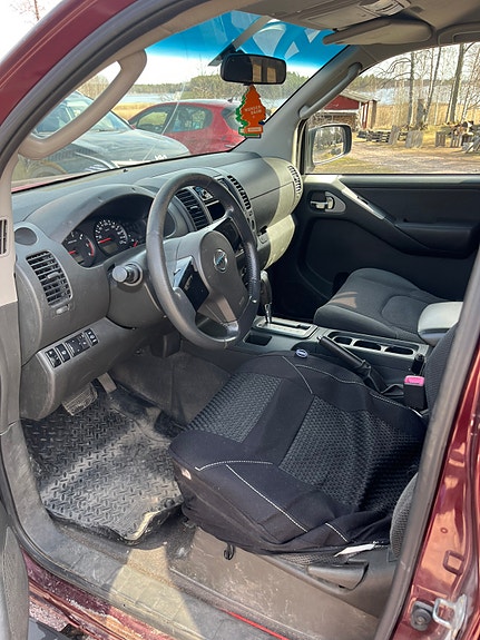 Nissan Navara 5 of 7