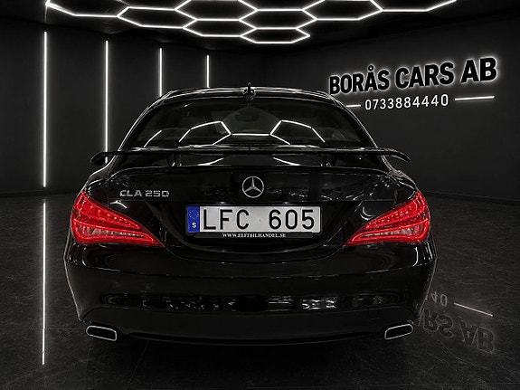 Mercedes-Benz CLA250 6 of 15