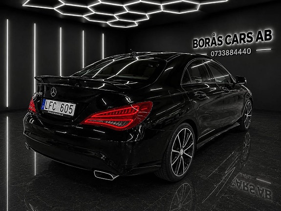 Mercedes-Benz CLA250 5 of 15
