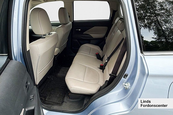 Mitsubishi Outlander 8 of 8