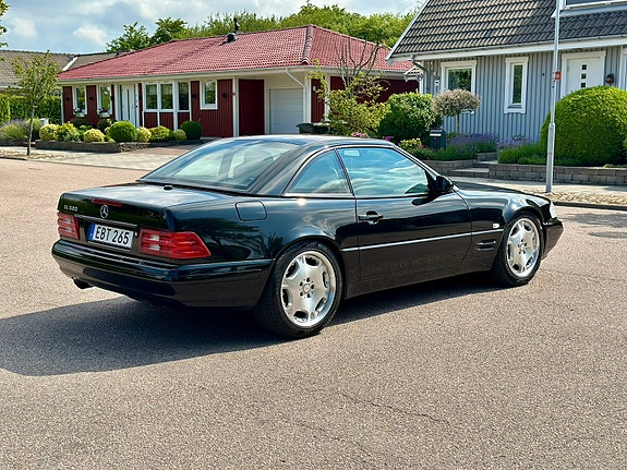 Mercedes-Benz SL500 11 of 18