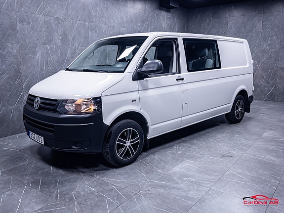 Volkswagen Transporter 3 of 5