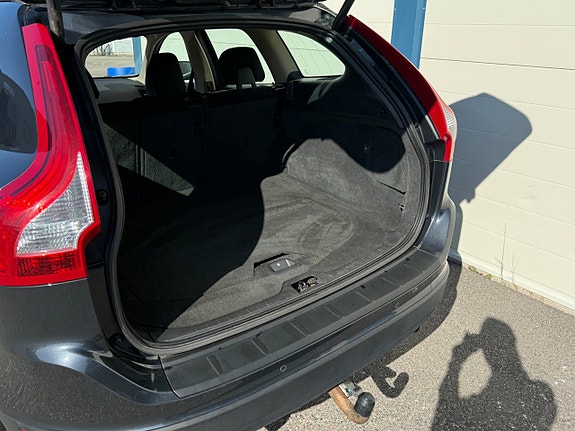 Volvo XC60 16 of 18