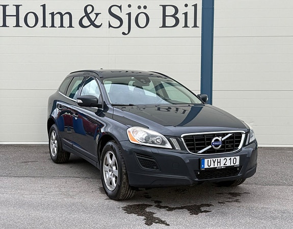 Volvo XC60 3 of 18