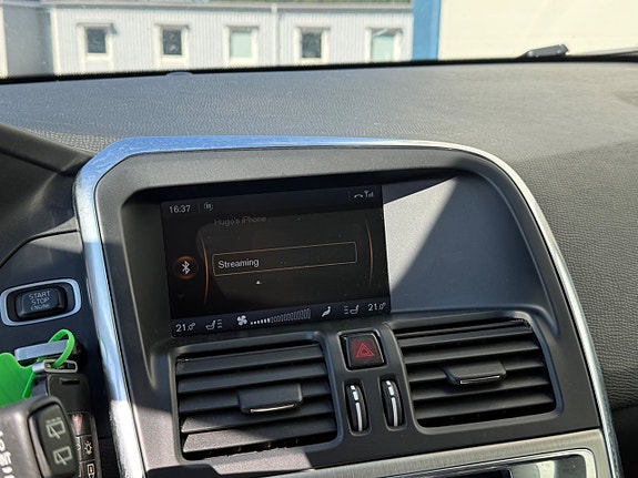 Volvo XC60 11 of 18