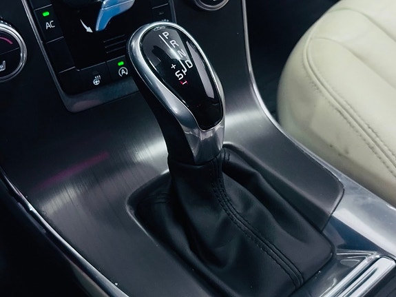 Volvo V60 16 of 20
