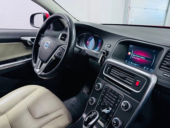 Volvo V60 4 of 20