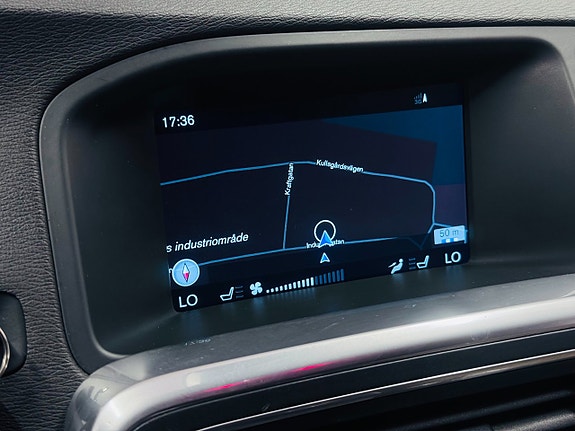 Volvo V60 12 of 20
