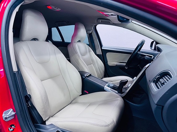 Volvo V60 6 of 20