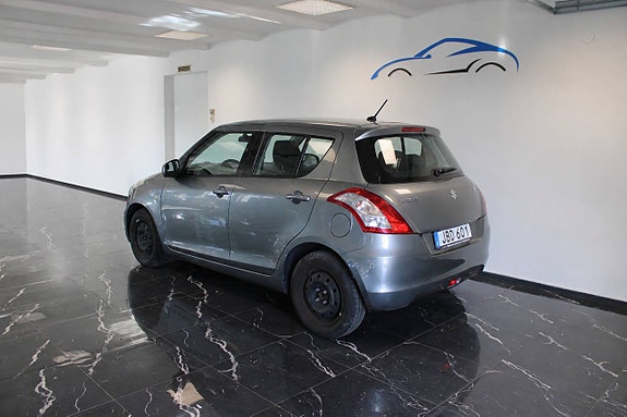 Suzuki Swift 5 of 12
