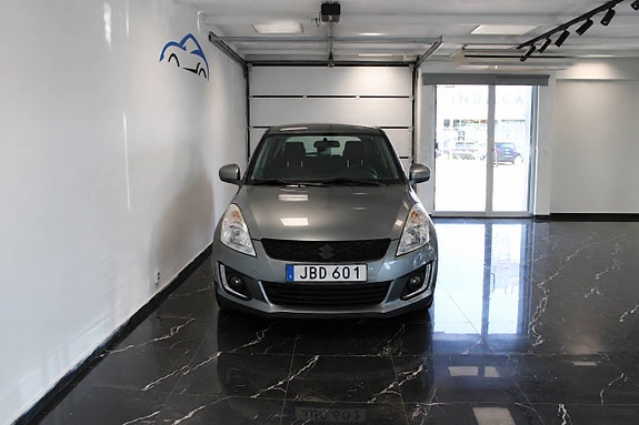 Suzuki Swift 3 of 12