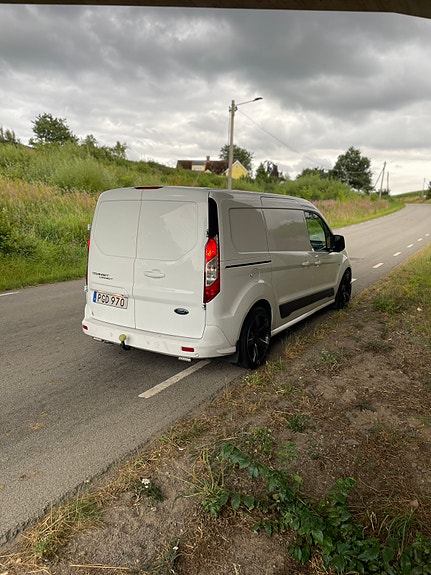 Ford Transit Connect 2 of 3