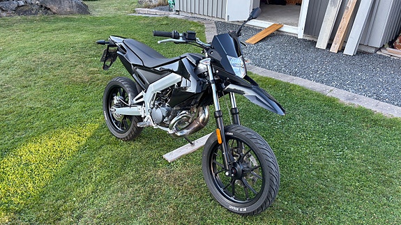 Aprilia SX50 2 of 5