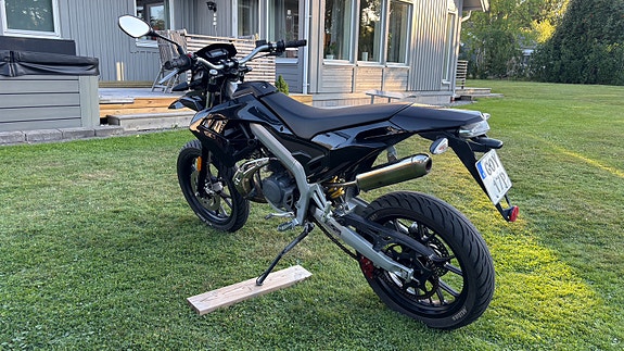 Aprilia SX50 4 of 5
