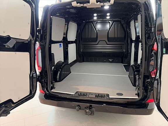 Volkswagen Transporter 14 of 14
