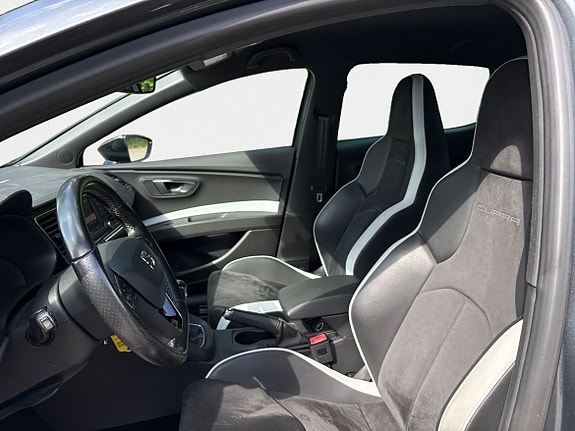 Seat Leon 9 of 13
